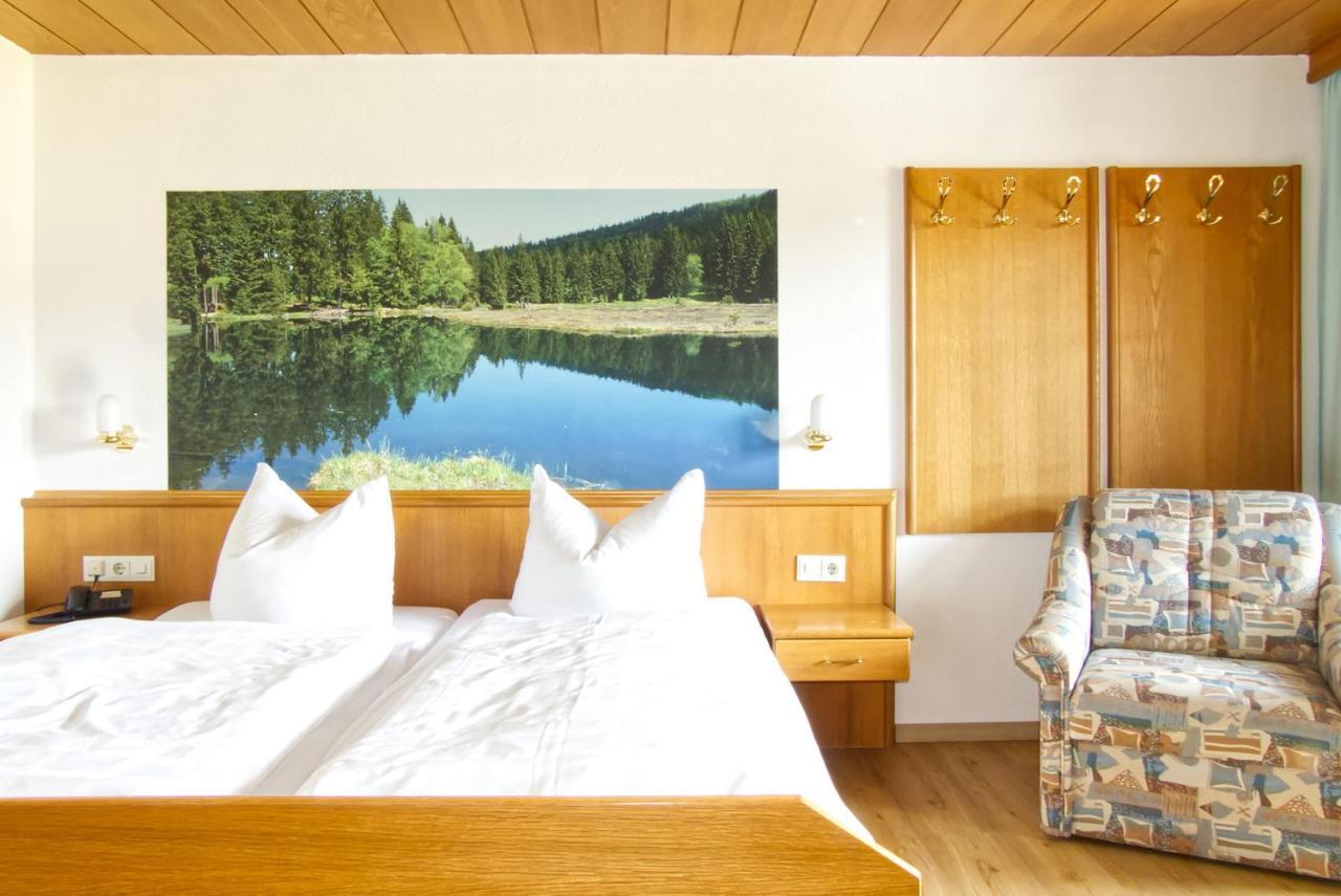 Garnihotel Zur Linde - Bayerischer Wald - Aktivcard Mit 154 Kostenfreien Leistungen - Kostenloser Parkplatz Lohberg Bagian luar foto