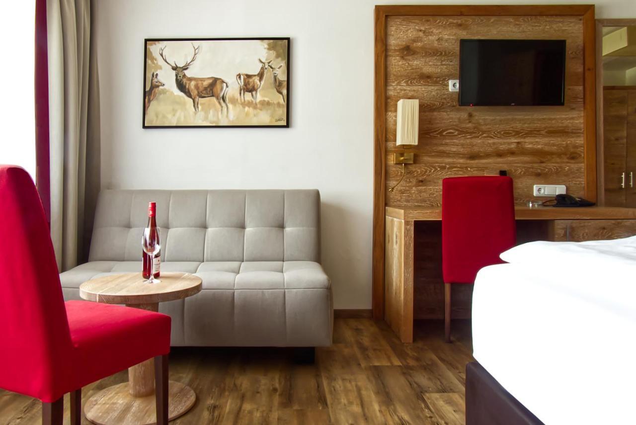 Garnihotel Zur Linde - Bayerischer Wald - Aktivcard Mit 154 Kostenfreien Leistungen - Kostenloser Parkplatz Lohberg Bagian luar foto