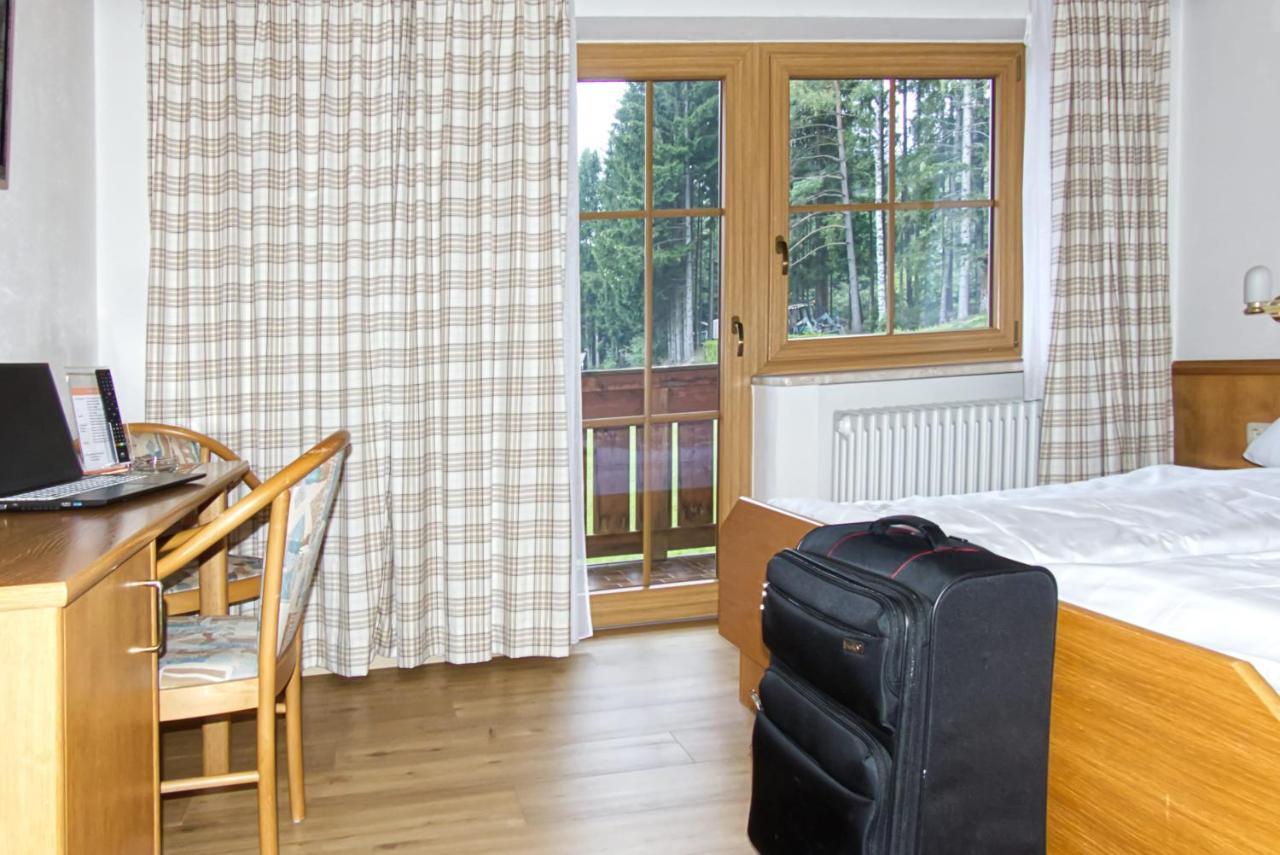 Garnihotel Zur Linde - Bayerischer Wald - Aktivcard Mit 154 Kostenfreien Leistungen - Kostenloser Parkplatz Lohberg Bagian luar foto